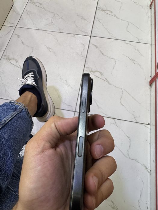 Iphone 16 pro  256 ideal 1 sim 1esim