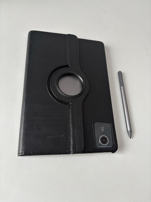 планшет Lenovo M11 TB330XU