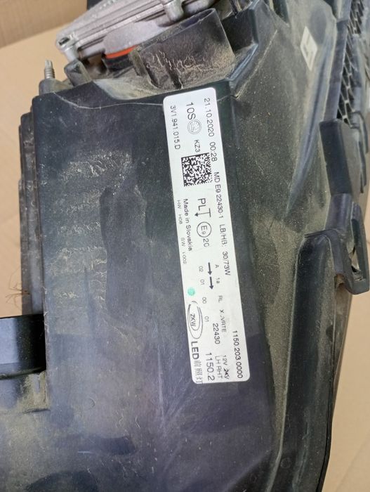 Bară față faruri full led crystal Skoda Superb 3 facelift