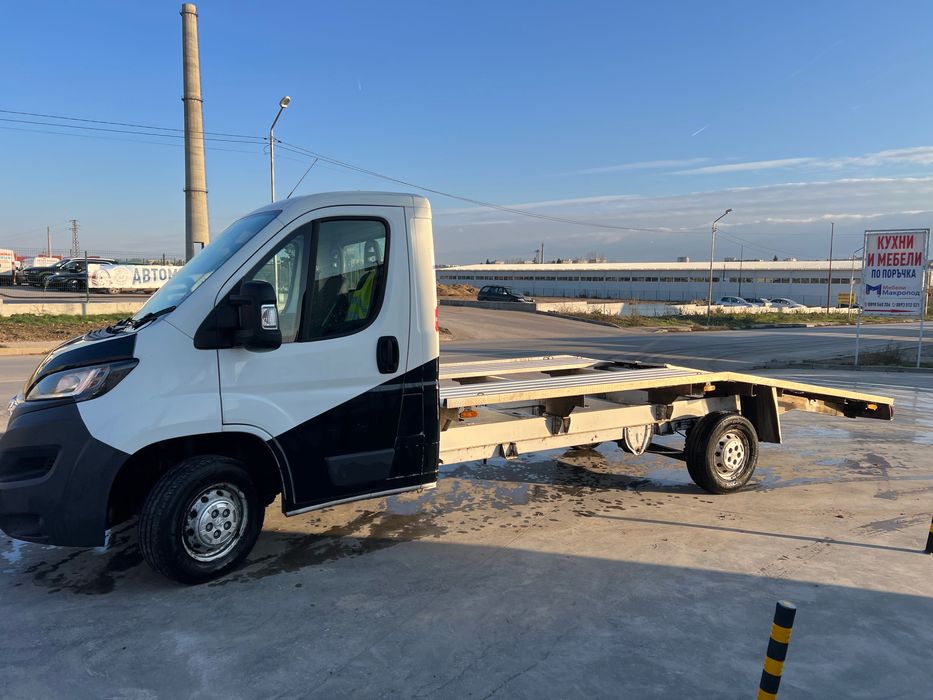 Продавам Пежо Боксер пътна помощ