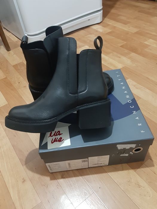 Продам полусапожки.