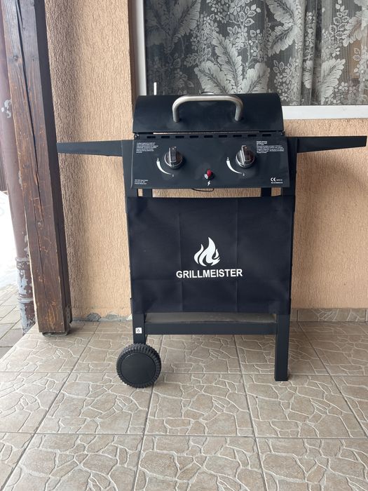 Vand gratar GrillMeister cu 2 arzatoare