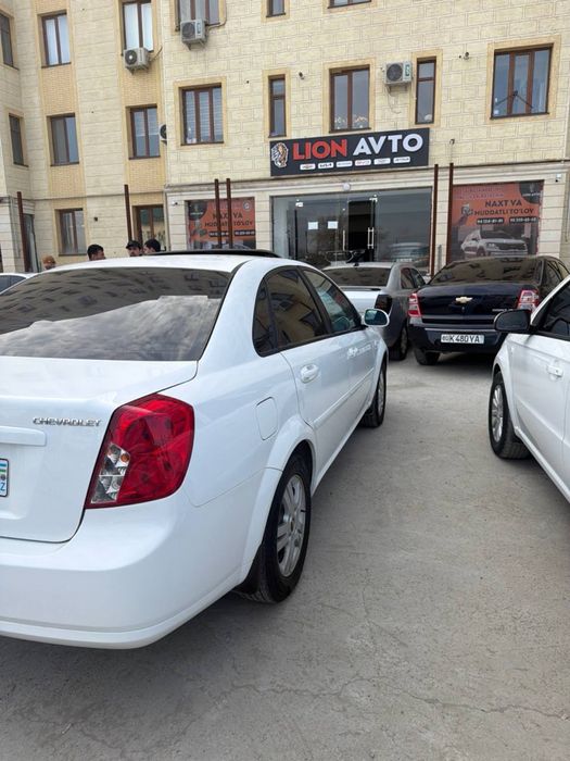 Tez sotiladi avtamat 1.6