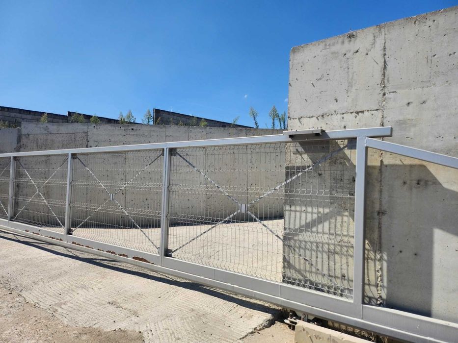 Метални огради и портали