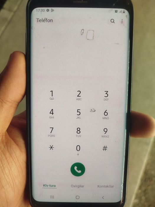 samsung s9+  yaxshi turibdi ozgina qirilgan joylari bor.