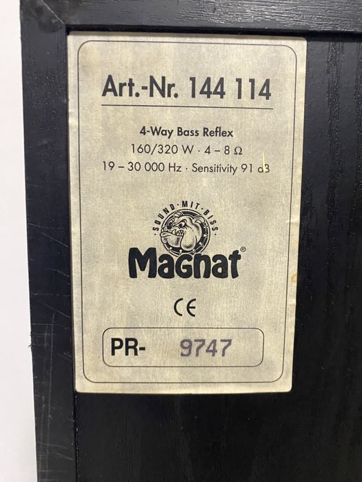 Vand boxe MAGNAT in stare perfecta de dunctionare