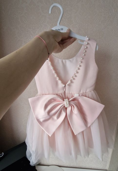 Продам платье на девочку
