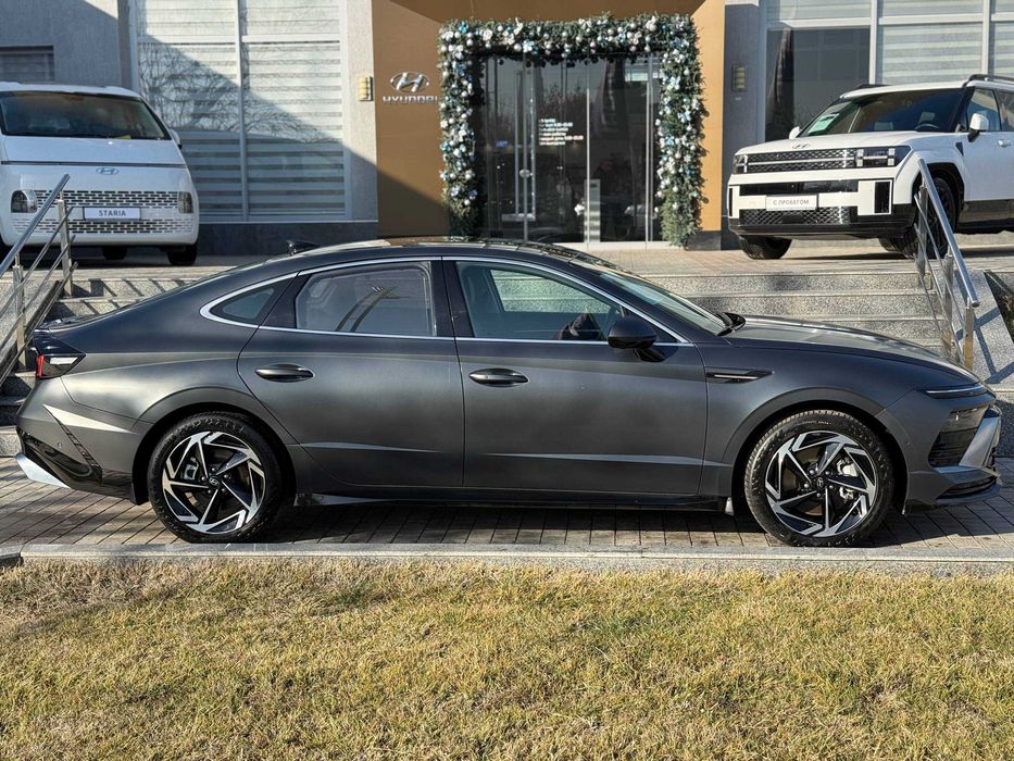 Hyundai Sonata Luxe 2025