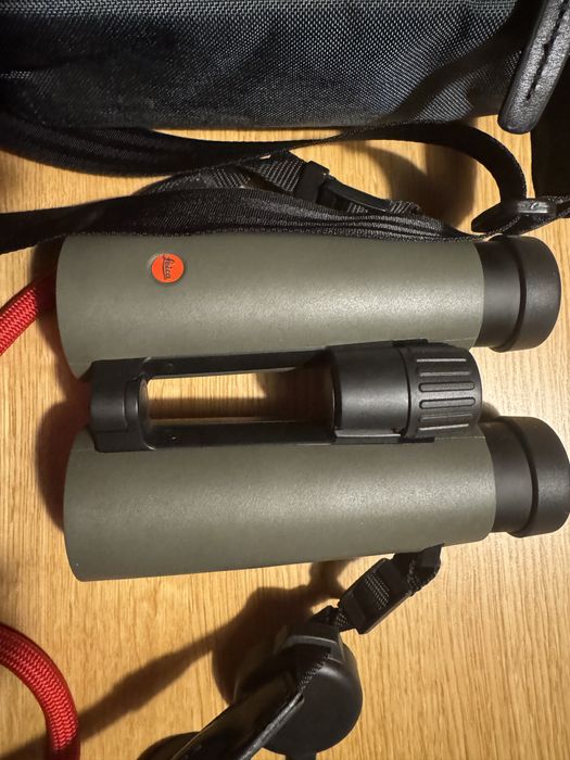 binoclu Leica Noctivid 8x42
