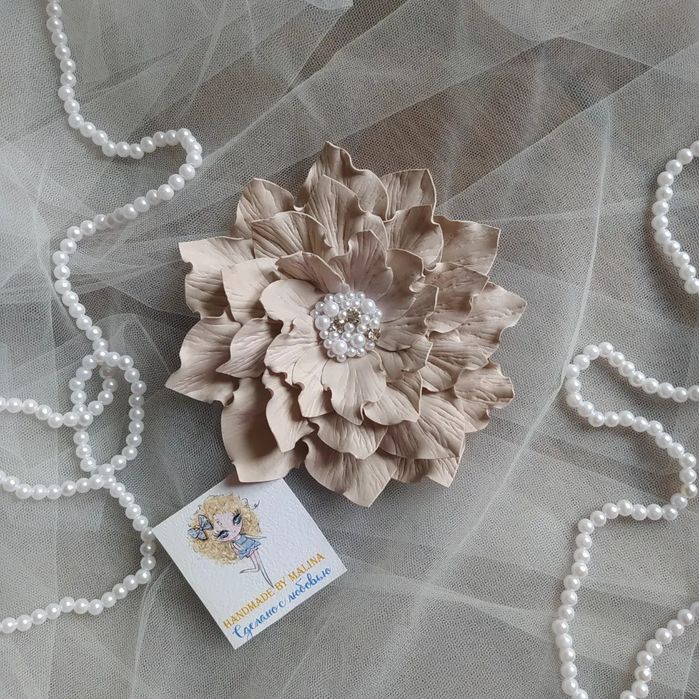 Брошь цветок ручной работы