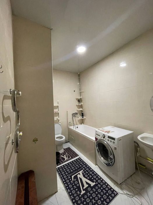 Sergeli metro yaqnida arenda