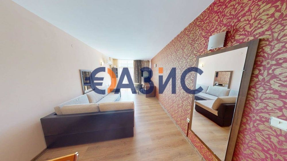 Продава се Двустаен апартамент в к.к. Слънчев бряг - 67 кв.м за 1120 €/кв.м - Снимка #3