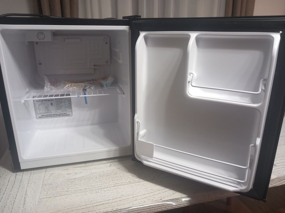 Mini frigider pentru rulotă sau camion