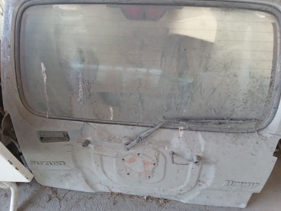 Diferite  piese  auto  golf 5  motor  20  140 cp   cod bmm