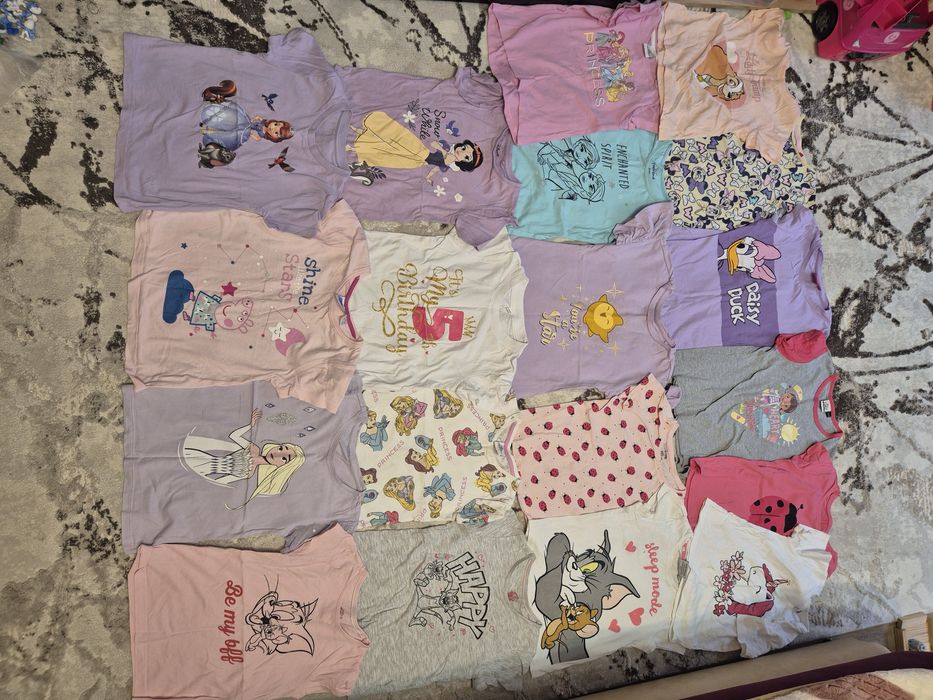 Lot tricouri 4-5ani. Stare foarte buna.