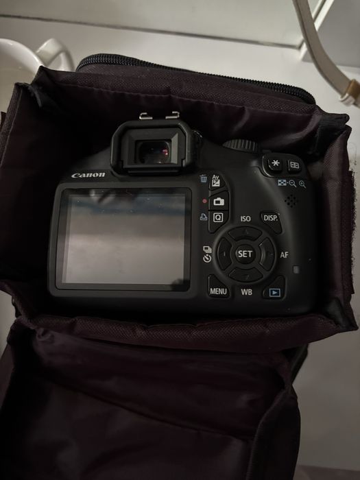 фотоаппарат 1100D