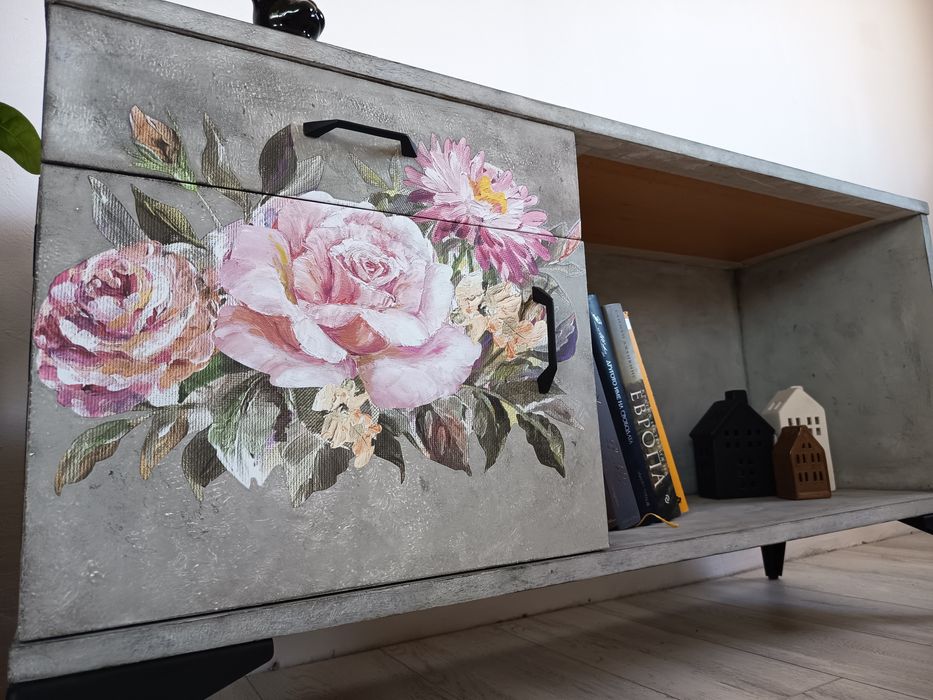 Шкаф в индустриален стил