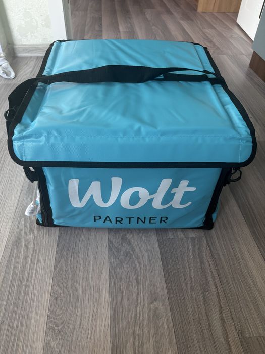Продам сумку wolt новый