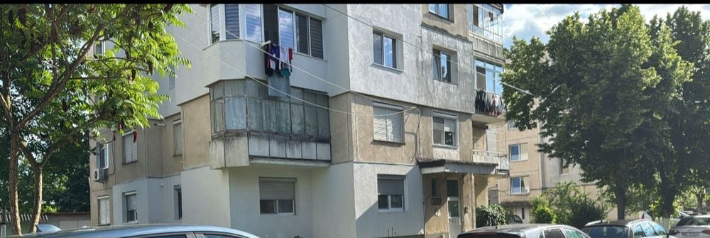 Vand apartament in Cart Armatei