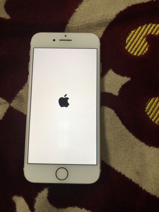Продам iphone 7