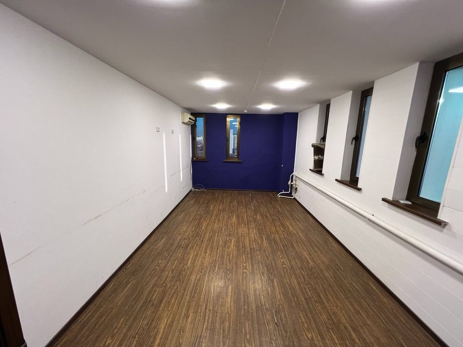 Аренда Под офис 22м2, 1 минут метро Абдулла Кодирий Алайский! 1 линия