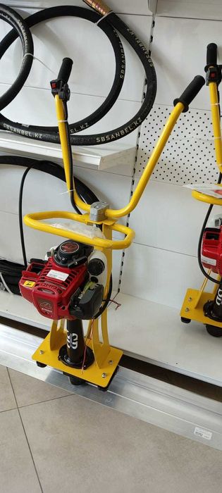 Виброрейка бензиновая