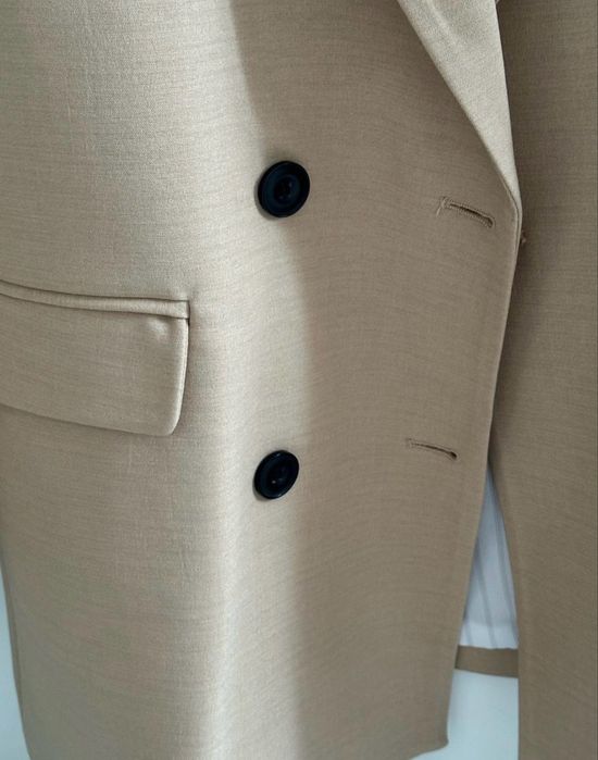 Пиджак женский М-л размер