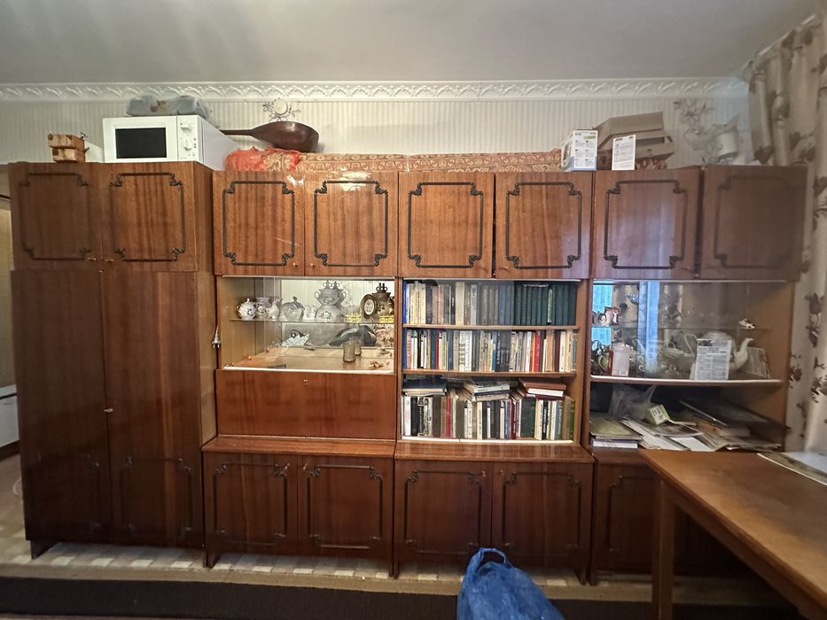 Продам советскую стенку