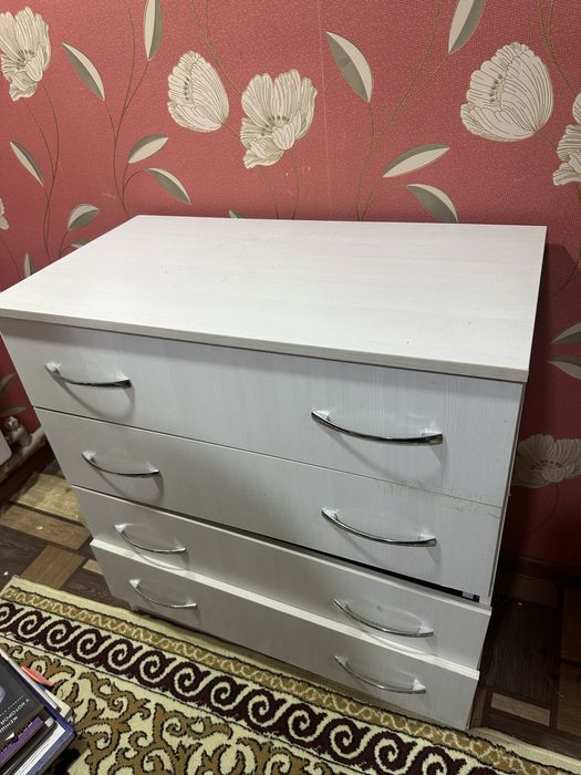 Комод в красивом цвете/срочно