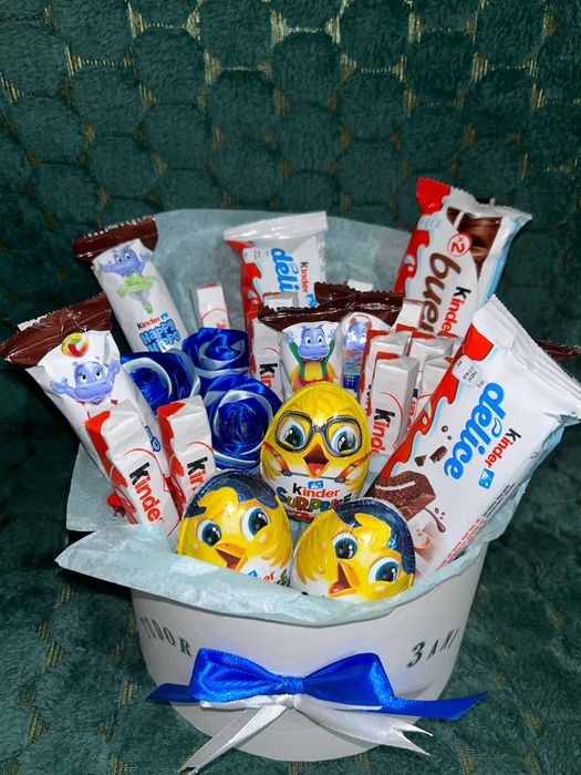 Aranjamente florale, lumanari, pachete cadou