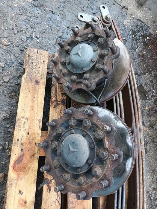 Butuc Mercedes Atego 1828