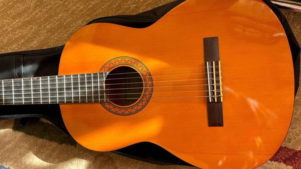 Гитара Yamaha C40