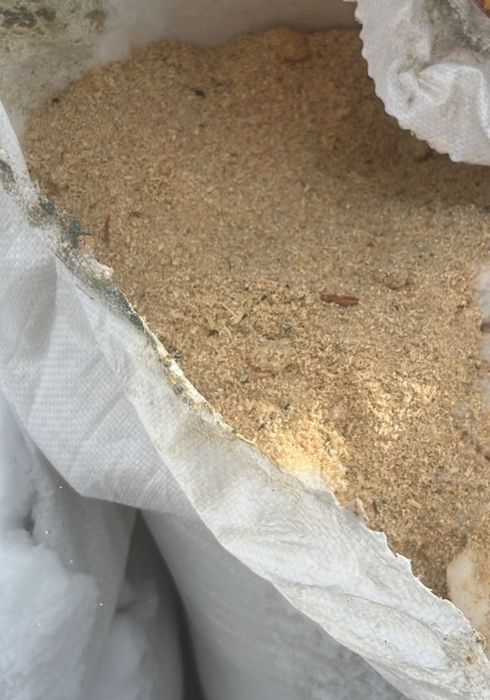 Опилки сосновые сухие в мешках