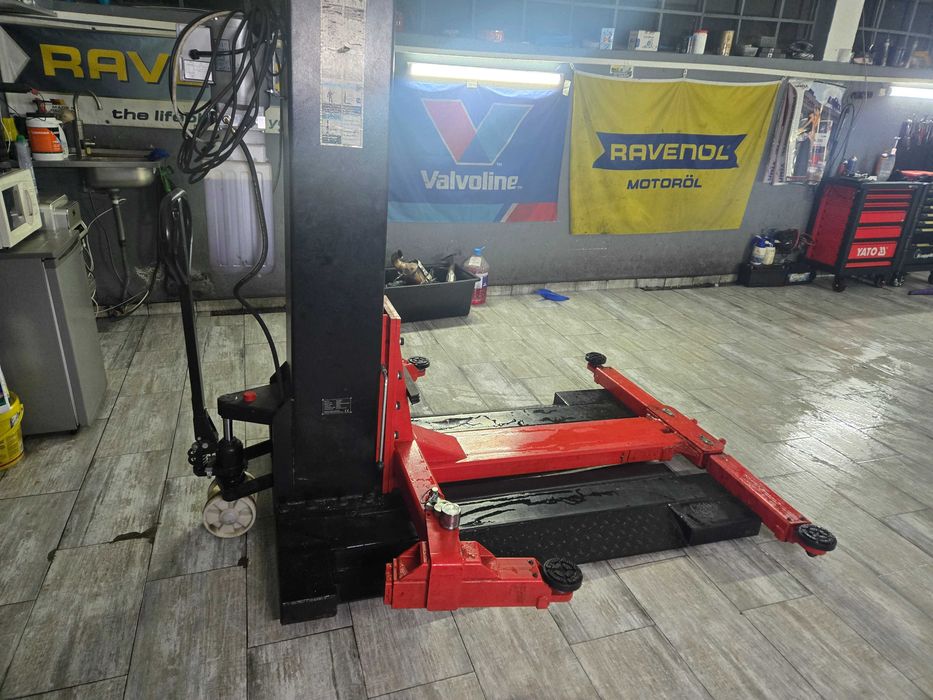 Elevator mobil 2 tone