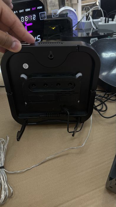 Ceas LED Digital de Birou și Perete – Afișaj Mare, Temperatură, Dată, Alarmă