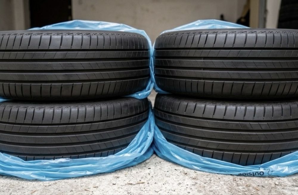 4 бр. Летни гуми Bridgestone Turanza T005 225/40 R19 93W