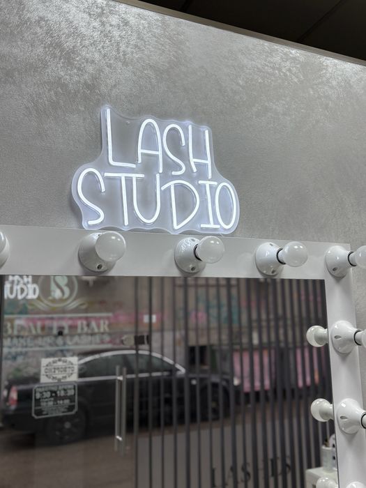 Табела Lash Studio