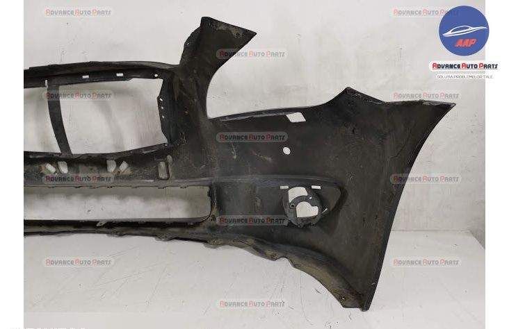 Предна броня Г37 оригинална със сензори и миещи устройства Инфинити Г