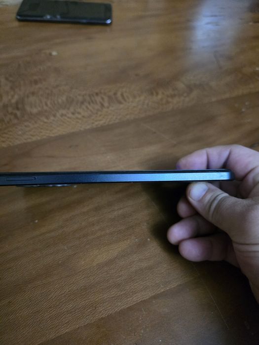 Redmi 12 pro сотилади, экран синган!