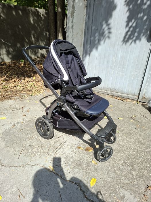 Vand carucior Peg Perego 3 in 1 ( scoica, landou, scaun sport)