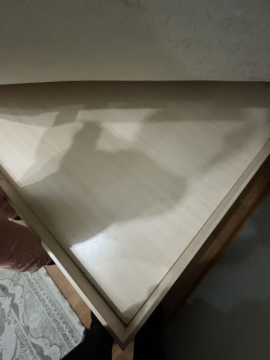 продается двуспальная кровать с матрасом, самовывоз