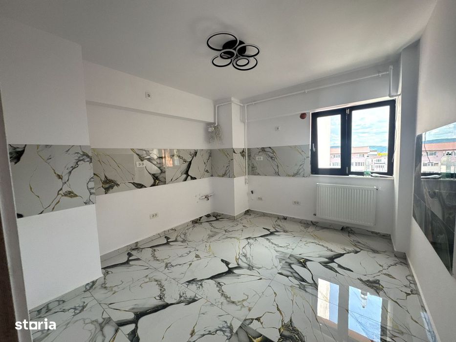 Apartament 4 camere Prundu , renovat complet — fotografia 1