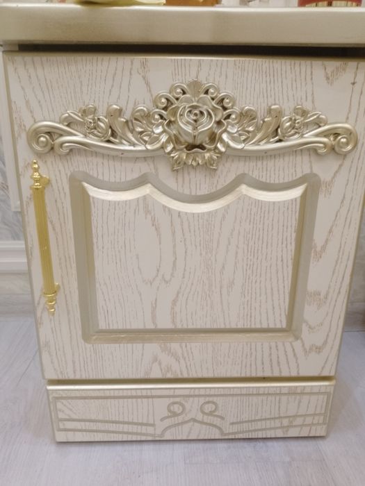 Spalniy mebel srochniy soriladi