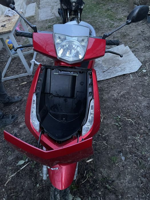 Scuter peugeot vivacity 3 4t cu acte