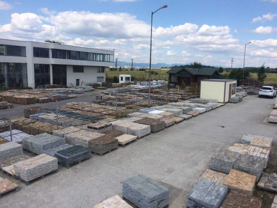 Естествени камъни за облицовки и настилки , пясъчник,  гнайс , шисти