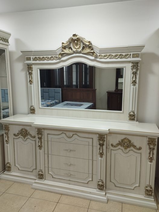 Стенка пинал камод размери обшие 404 см алохида камод 230 пинал 87см