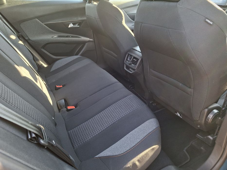 Peugeot 3008 1.5 BlueHdi 2021