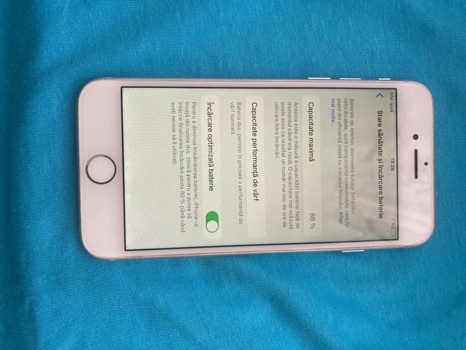 Iph 8 alb 64gb vezi pozele.