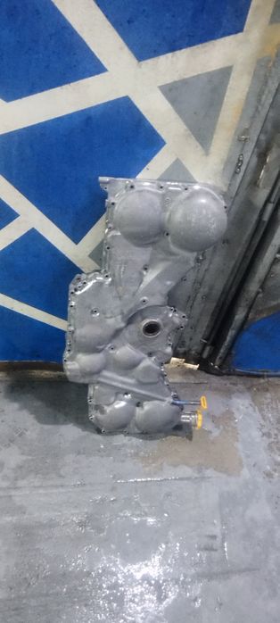 Продам крышки ГРМ EZ30. Торг имеется 55000