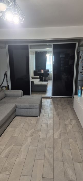 Apartament decomandat modern